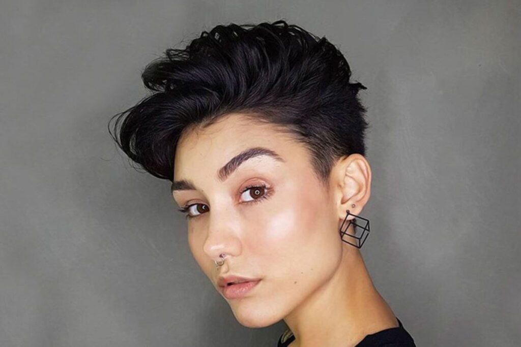 Haircut Mid Fade Taper
