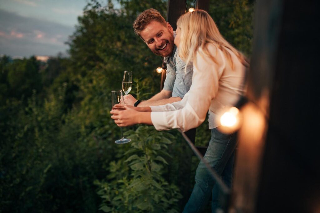How To Date A Mysterious American Woman Successfully